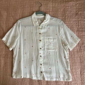 Marine Layer Button-Up Short Sleeve Shirt - White with Peach 🍑 Print  - Medium
